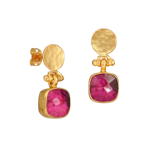 Earring made from brass, goldplated, Ruby